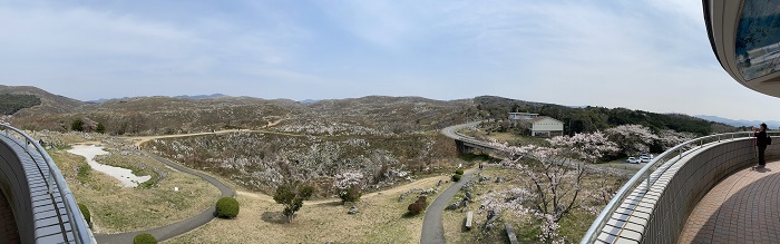 秋吉台展望所からのパノラマ風景