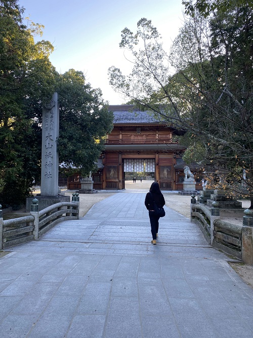 大山祇神社の境内へ