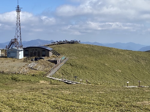 剣山山頂の風景