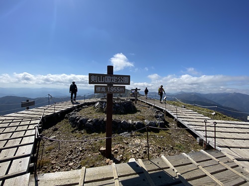 剣山山頂の看板