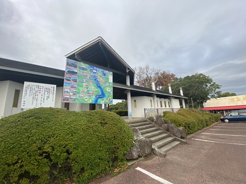 西海橋公園のトイレの外観