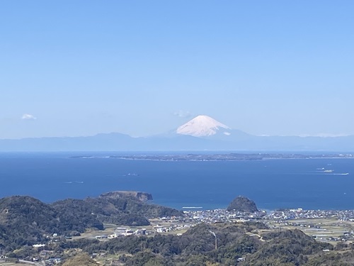 北峰展望台から見える富士山