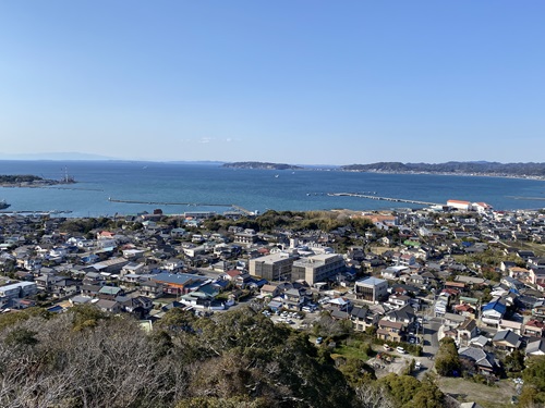 館山城の天守閣から見る景色