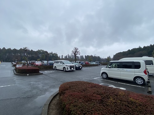 牛久大仏の駐車場