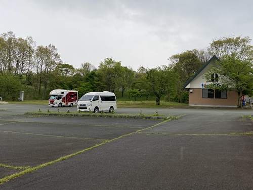 そよ風パークのトイレと駐車場