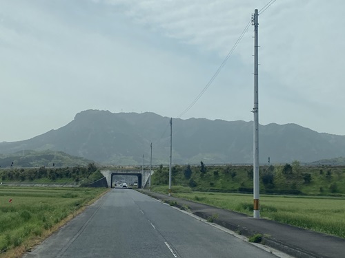 八面山の遠景