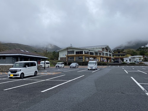 長者原駐車場のヘルスセンター側の風景