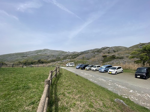 茶ヶ床園地の駐車場の遠景