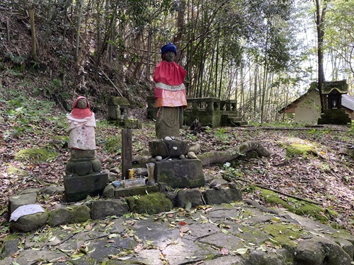 宇佐神宮の「願掛け地蔵」