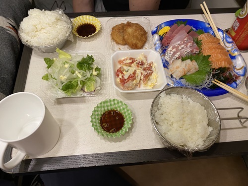 雁の里山本公園での刺身メインの晩御飯