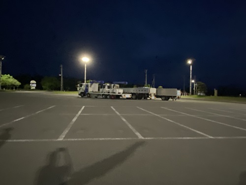 道の駅みねはまの夜間大型車が停まる駐車場