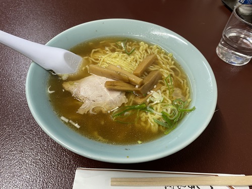 銀水食堂のラーメン