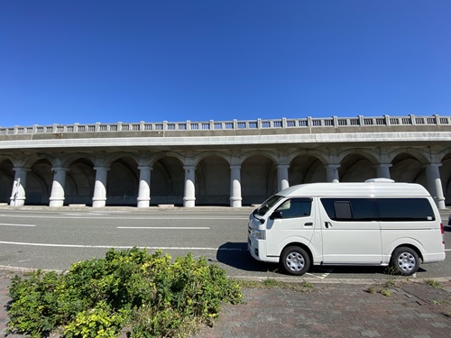 稚内高尾北防波堤ドームとキャンピングカー