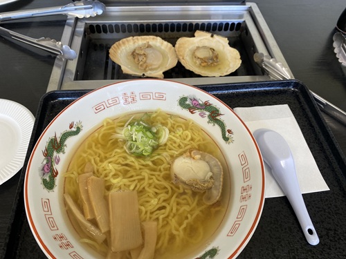猿払まるごと館で食べたラーメンとホタテ