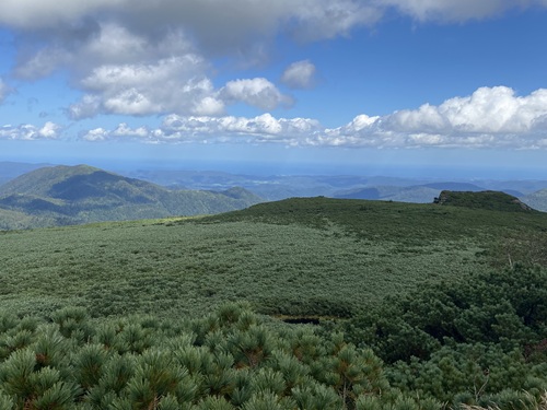 函岳から見える山々