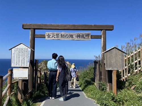 女人禁制の門