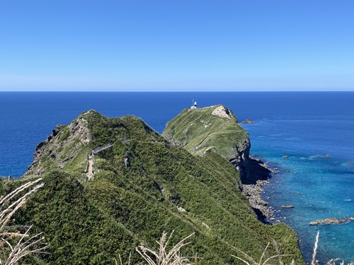電磁広場から見える神威岬