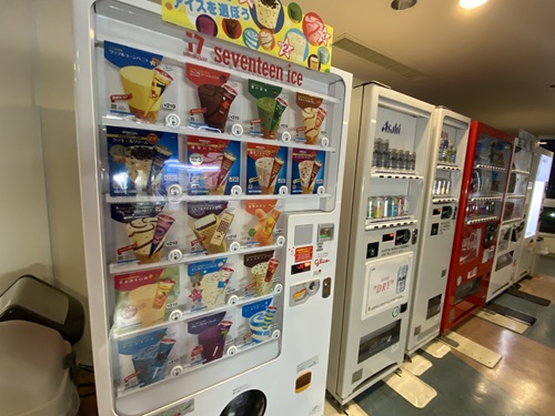 国民宿舎千畳苑の浴室前の自動販売機