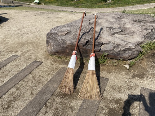 小豆島オリーブ公園の魔法のほうき