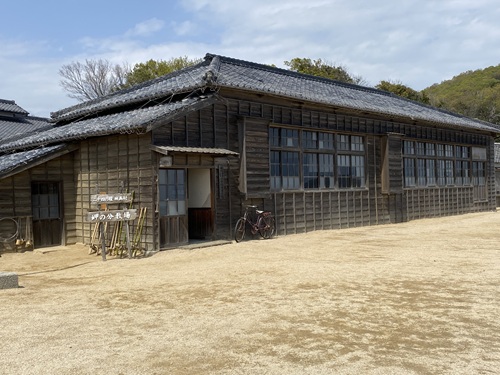 24の瞳映画村の岬の分教場