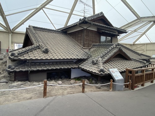 土石流被害家屋保存公園にある被害家屋