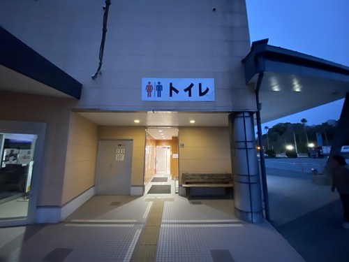 道の駅上天草のトイレ入り口