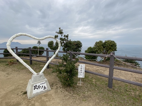 毘沙ノ鼻にあるハートのオブジェ