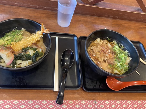 朝食のきしめん