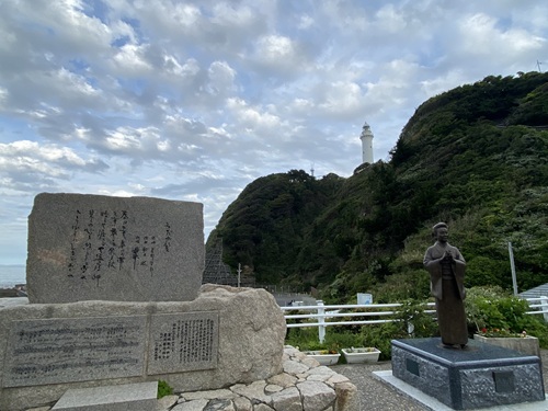 塩屋灯台と雲雀乃苑