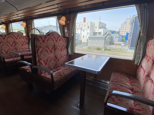 三陸鉄道のおしゃれな車内