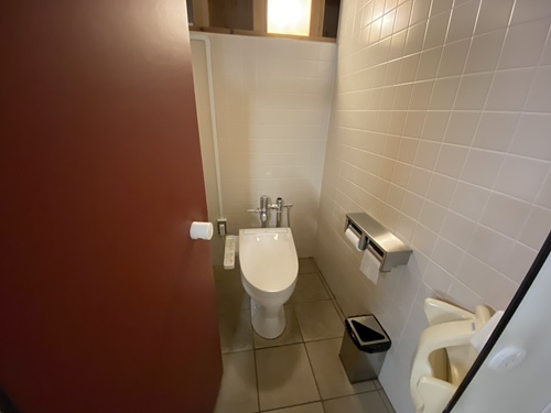 道の駅上品の郷のトイレ個室