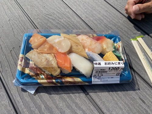 おかせいで購入した寿司