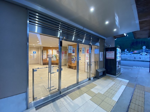 道の駅伊豆月ヶ瀬のトイレ外観