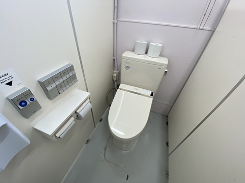 道の駅伊東マリンタウンのトイレ個室