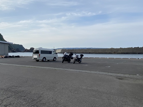 小袖海岸の駐車場