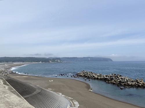 十府ヶ浦海岸の綺麗な海