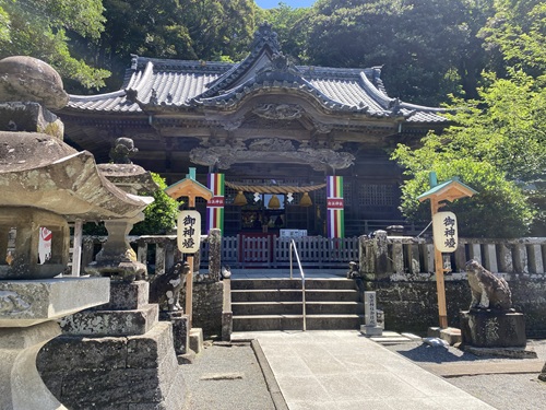 白浜神社の御拝殿