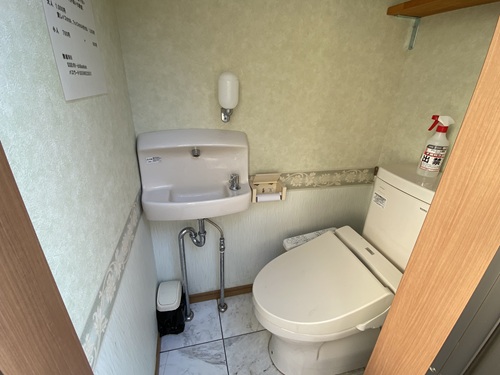 RVパークsmart 弓ヶ浜いち番館のトイレ個室