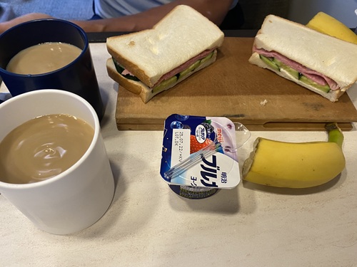 道の駅ビーナスライン蓼科湖で食べた朝食