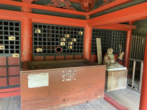 布引観音堂内部の様子