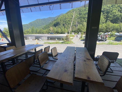 センターハウスのテラス席