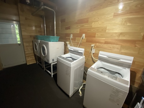 アルパイン内にあるコインランドリー