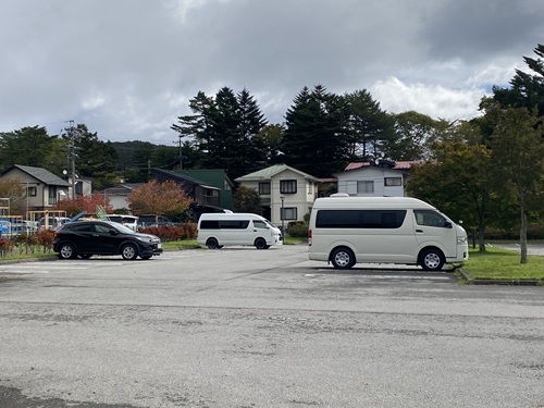 新軽井沢駐車場のトイレ右のスペース
