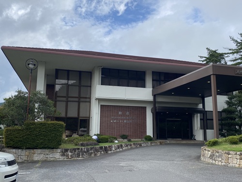 青山ホテルの外観