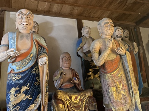 いろいろな表情をした五百羅漢