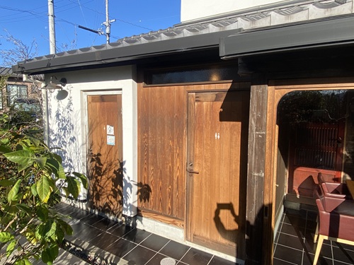 仏生山の森のトイレ