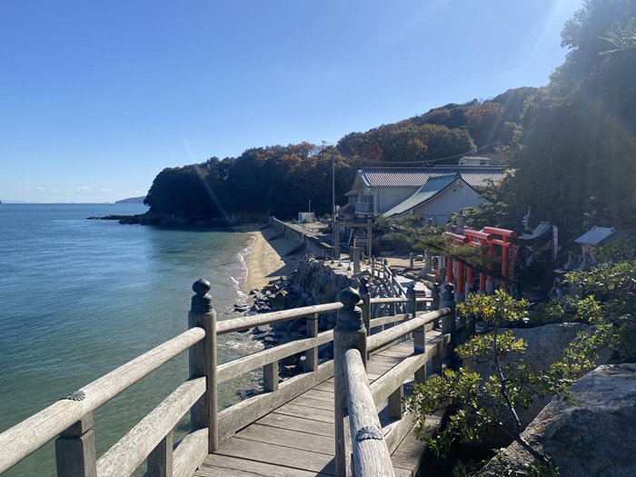 武居観音寺奥の院の参道