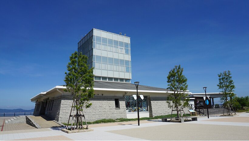 うたづ海ほたる外観