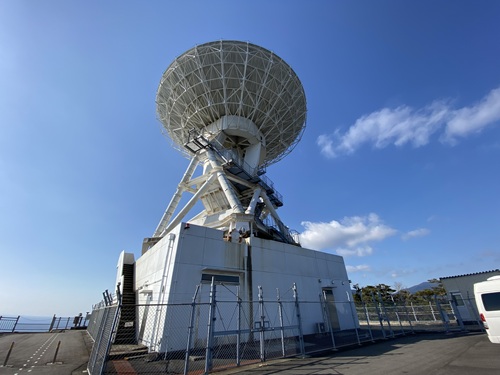 内之浦宇宙空間観測所の直径２０ｍパラボラアンテナ