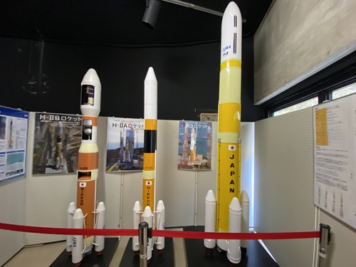 宇宙科学資料館のロケット展示